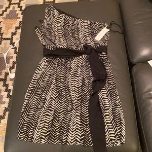 Black and White Patterned Campaigne Dress Size 12